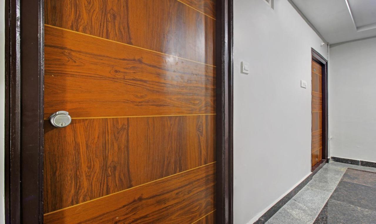 Itsy Hotels Sunrise Grand, Hitech City Hyderabad Exterior photo