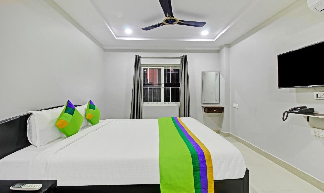 Itsy Hotels Sunrise Grand, Hitech City Hyderabad Exterior photo